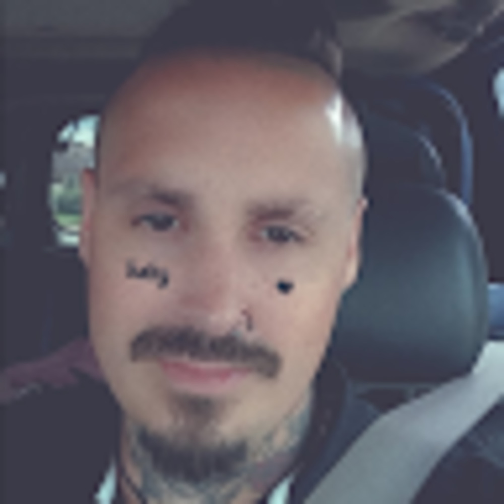 Meet your Posher, Dustin